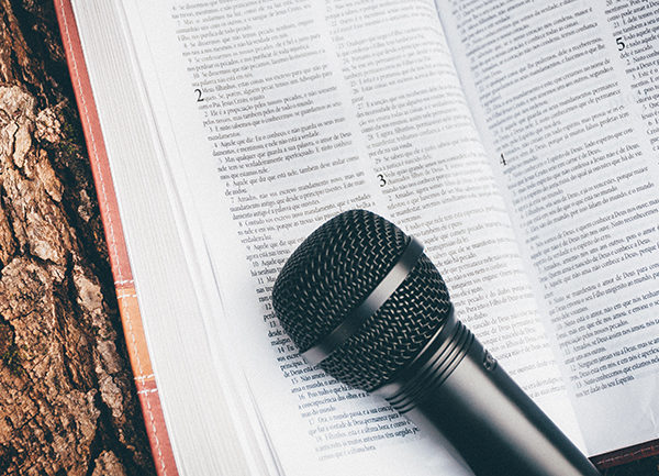 5 Ways to Make Sermons Stand Out From the Noise