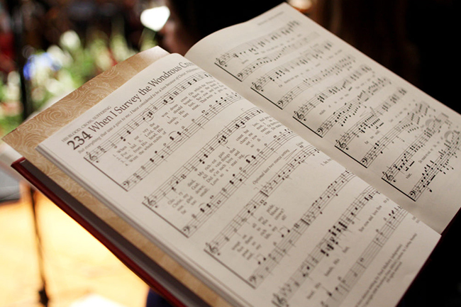 5 Reasons to Resurrect the Hymns - Lifeway Research