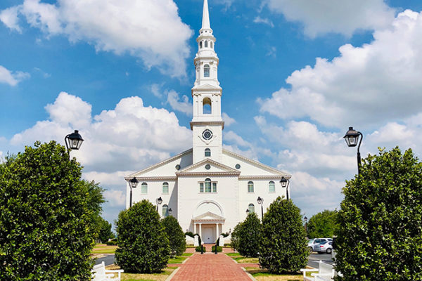 Americans Open to Most Churches, Regardless of Denomination