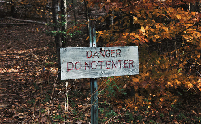 sign "danger do not enter" ministry danger
