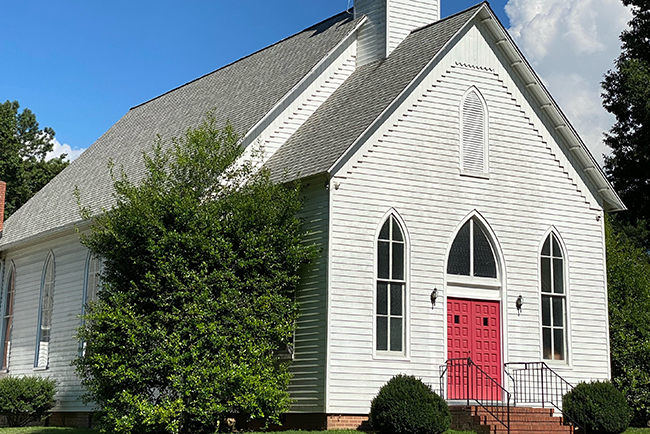 Outside of a white church building - 5 current challenges facing U.S. Churches