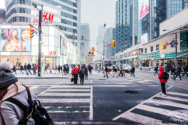 busy city intercetion with pedestrians - Is the rise of the nones over?